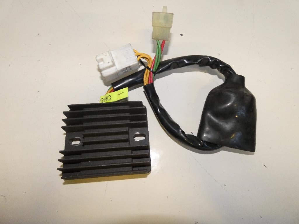honda cbr929r fireblade spanningsregelaar, Enlèvement ou Envoi, Utilisé
