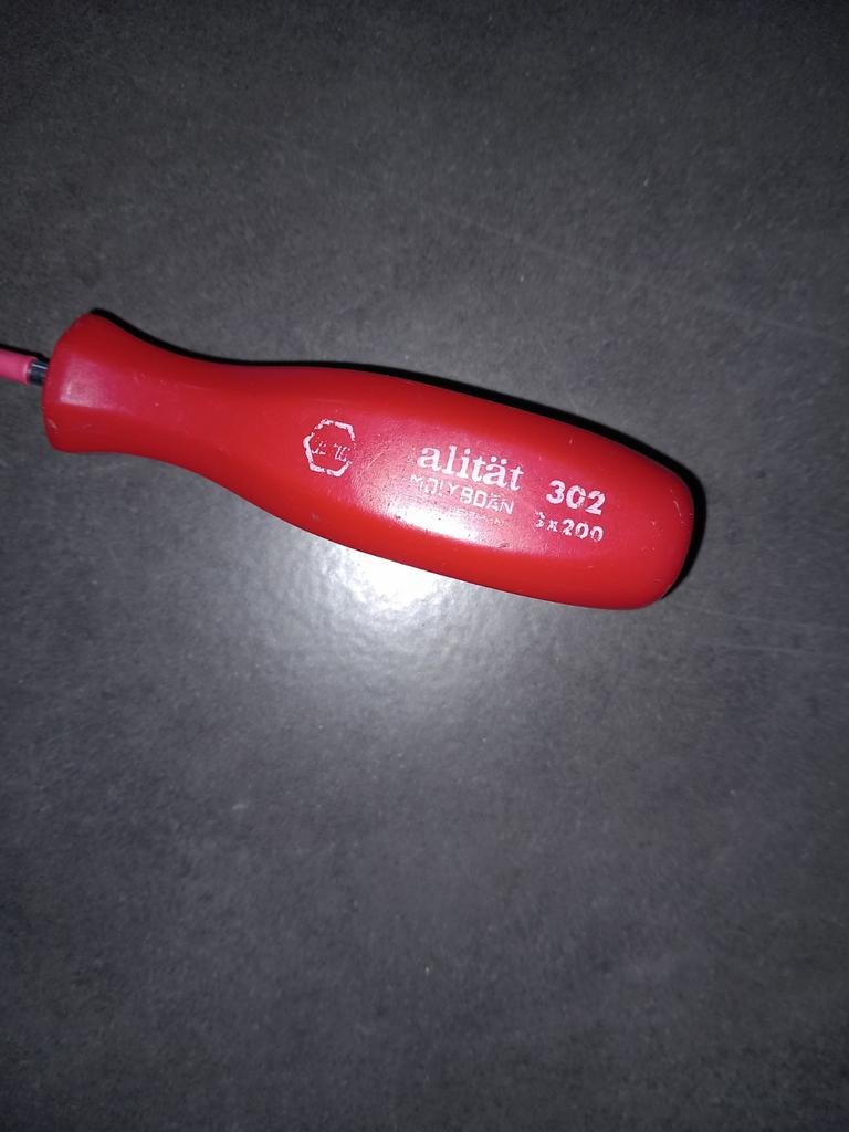 Tournevis Wiha 302 - 3X200 -> 5€, Enlèvement ou Envoi, Comme neuf