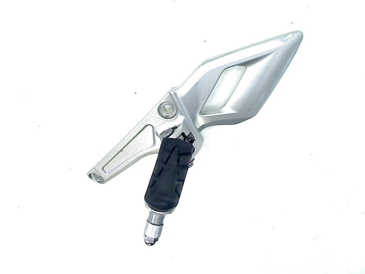 SCHETSPLAAT LINKS VOOR Honda VFR 1200 F (VFR1200 + DCT), Dhr. S. di Majo, Gebruikt, Info@cama-motorparts.nl, P.J. Troelstraweg 8 8
3144 CX  MAASSLUIS, NL