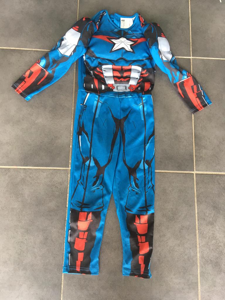 Verkleedpak Captain America maat 110-116, Kinderen en Baby's, Carnavalskleding en Verkleedspullen, Ophalen, Gebruikt, 110 t/m 116