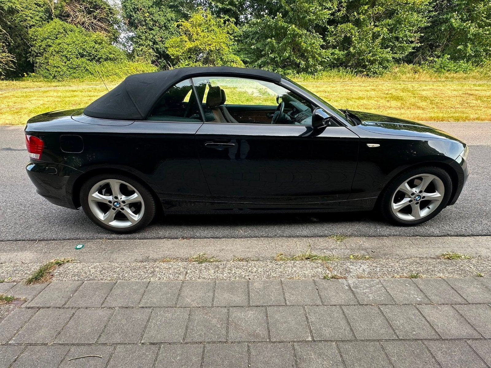 Option complète du cabriolet diesel BMW 118 2.0, Autos, BMW, Entretenue par le concessionnaire, Diesel, Particulier, Série 1