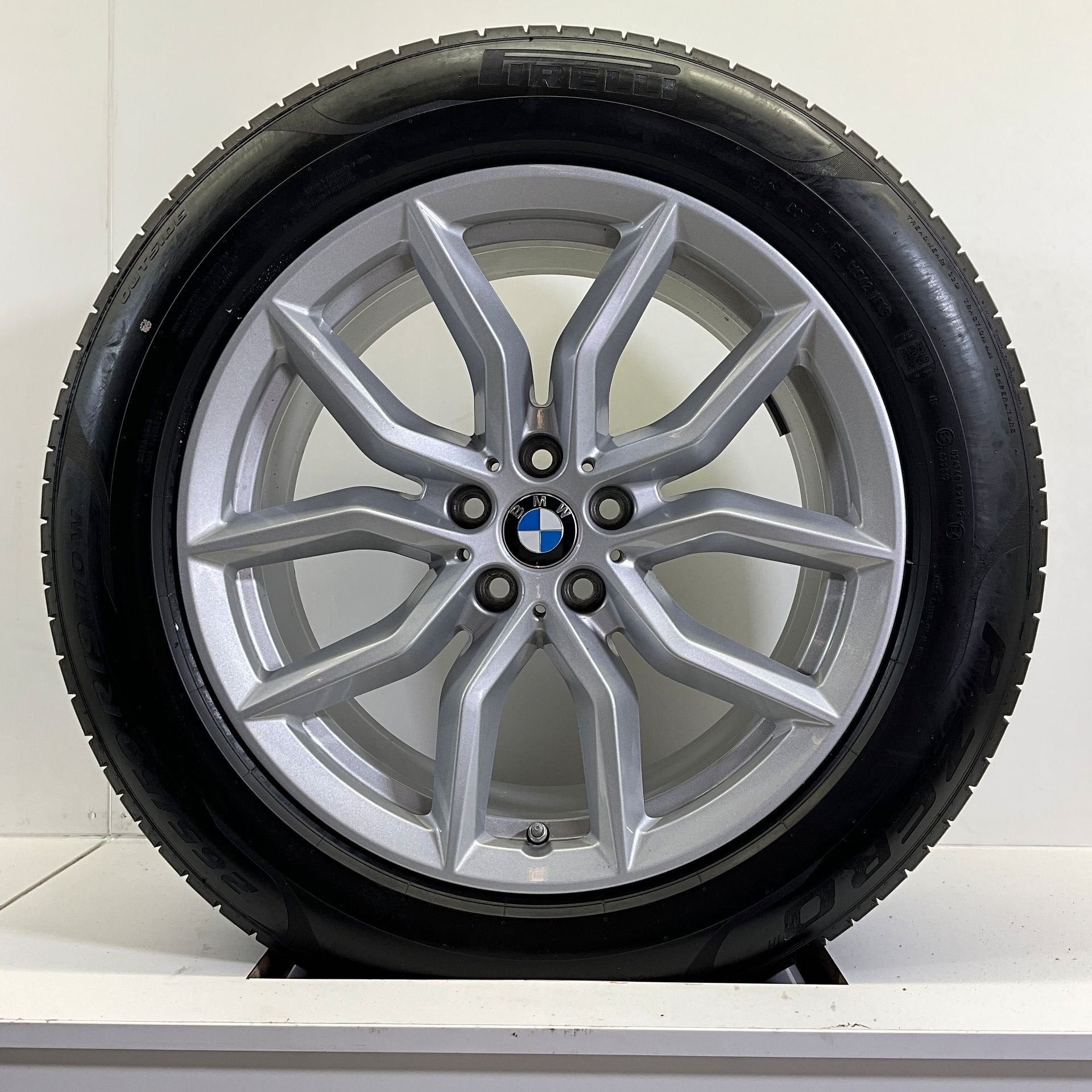 BMW X5 G05 EN X6 G06 SET VELGEN + ZOMERBANDEN 19 INCH ORIG., Auto-onderdelen, Banden en Velgen, 19 inch, Gebruikt, -, 265 mm