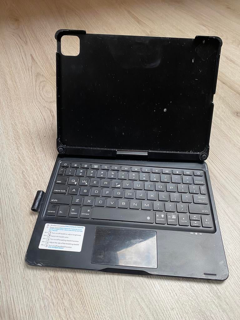 Ipad hoes met toetsenbord Bluetooth, Ophalen of Verzenden, Zo goed als nieuw