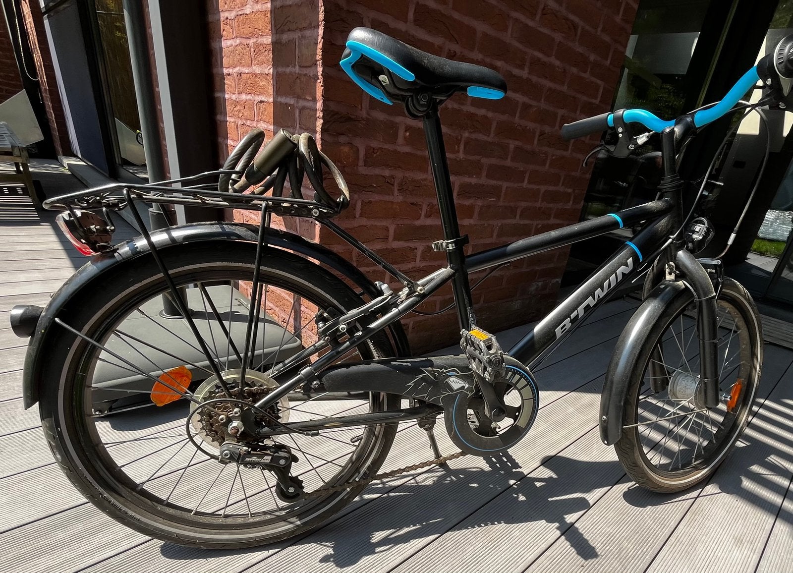 Zwarte RYMN stadsfiets – 24/26 inch – goed onderhouden, Fietsen en Brommers, Fietsen | Vouwfietsen, Ophalen, Zo goed als nieuw