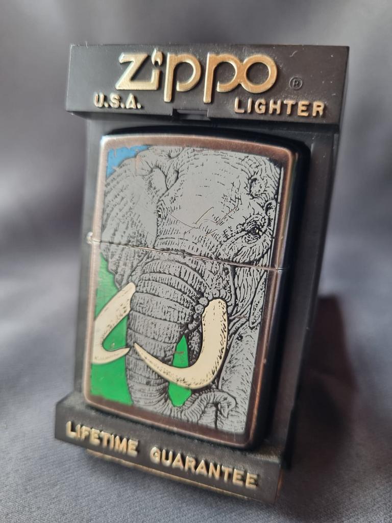 Zippo « animaux en danger » 1993, Envoi, Utilisé, Briquet