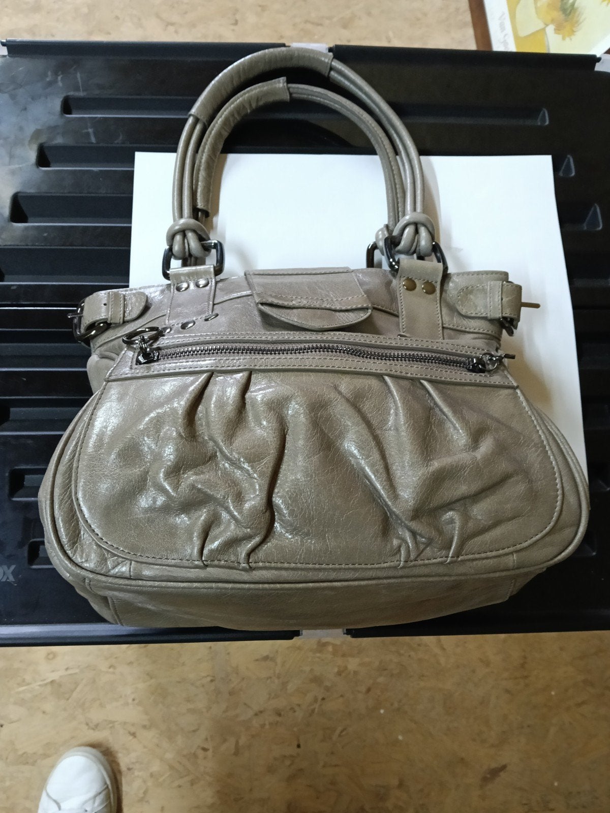 Sac à main Olivier Strelli taupe, Bijoux, Sacs & Beauté, Sacs | Sacs Femme, Enlèvement, Sac à main