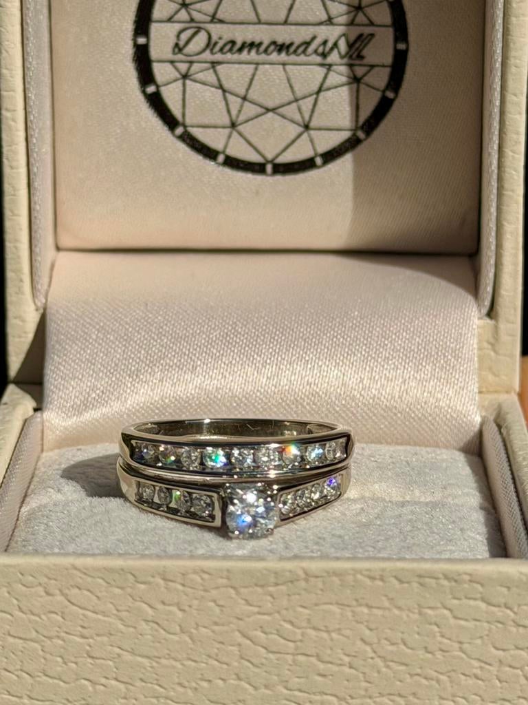 Prachtige nieuwe gouden trouwring met natuurlijke diamant!, Handtassen en Accessoires, Ringen, Nieuw, Ophalen of Verzenden, Kleiner dan 17