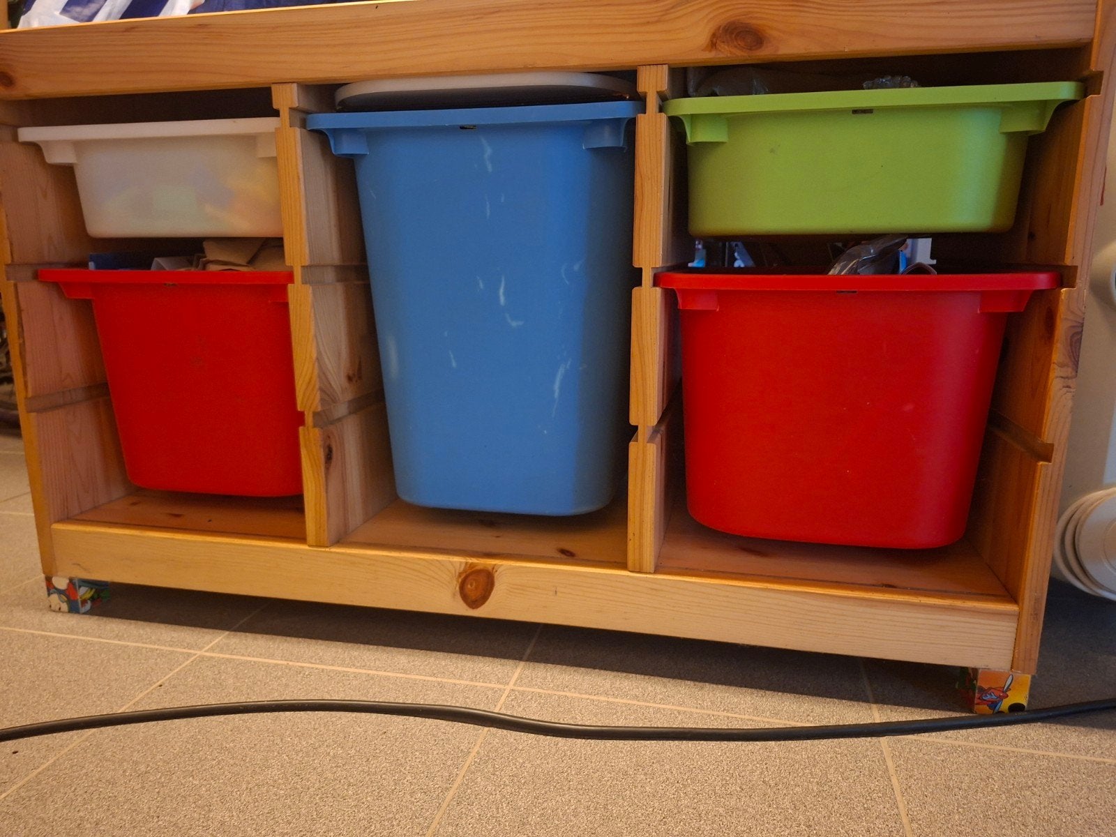 Opbergkastje met 7 dozen (IKEA Trofast model) in goed staat!, Kinderen en Baby's, Ophalen