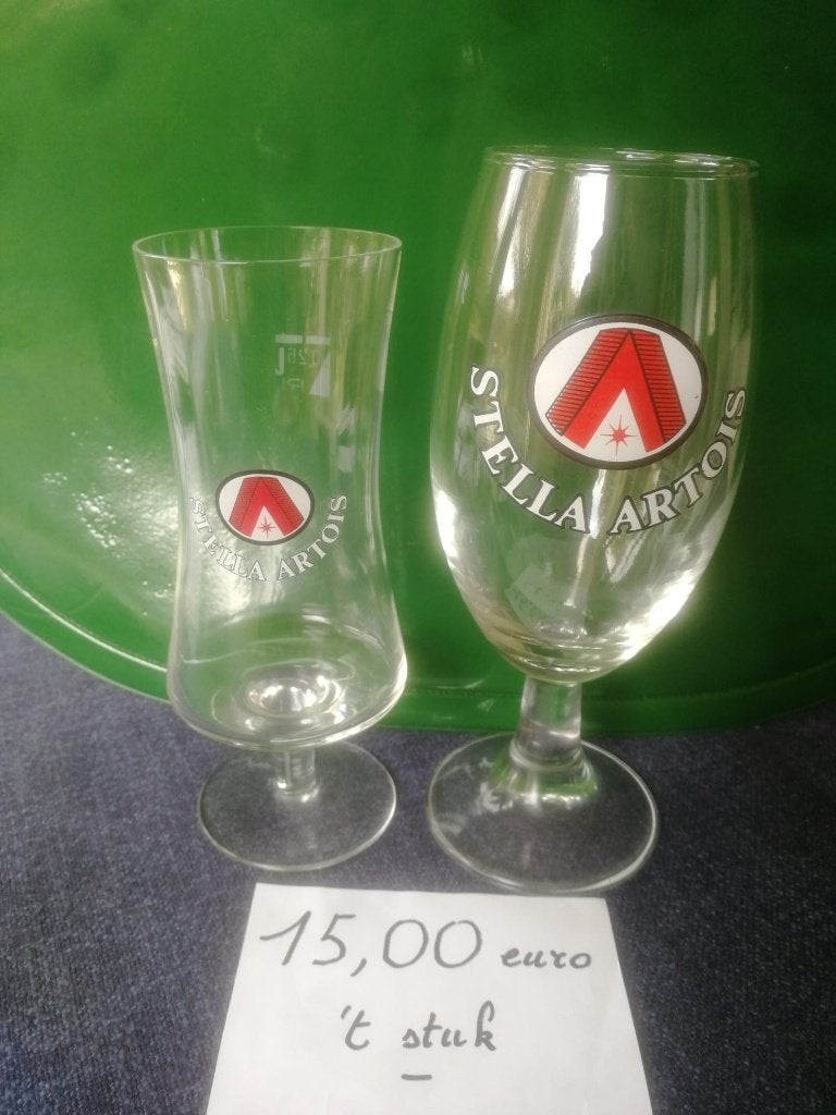 Bierglazen Stella Artois 3-hoekig embleem - €15/per glas, Verzamelen, Ophalen of Verzenden, Glas of Glazen, Stella Artois