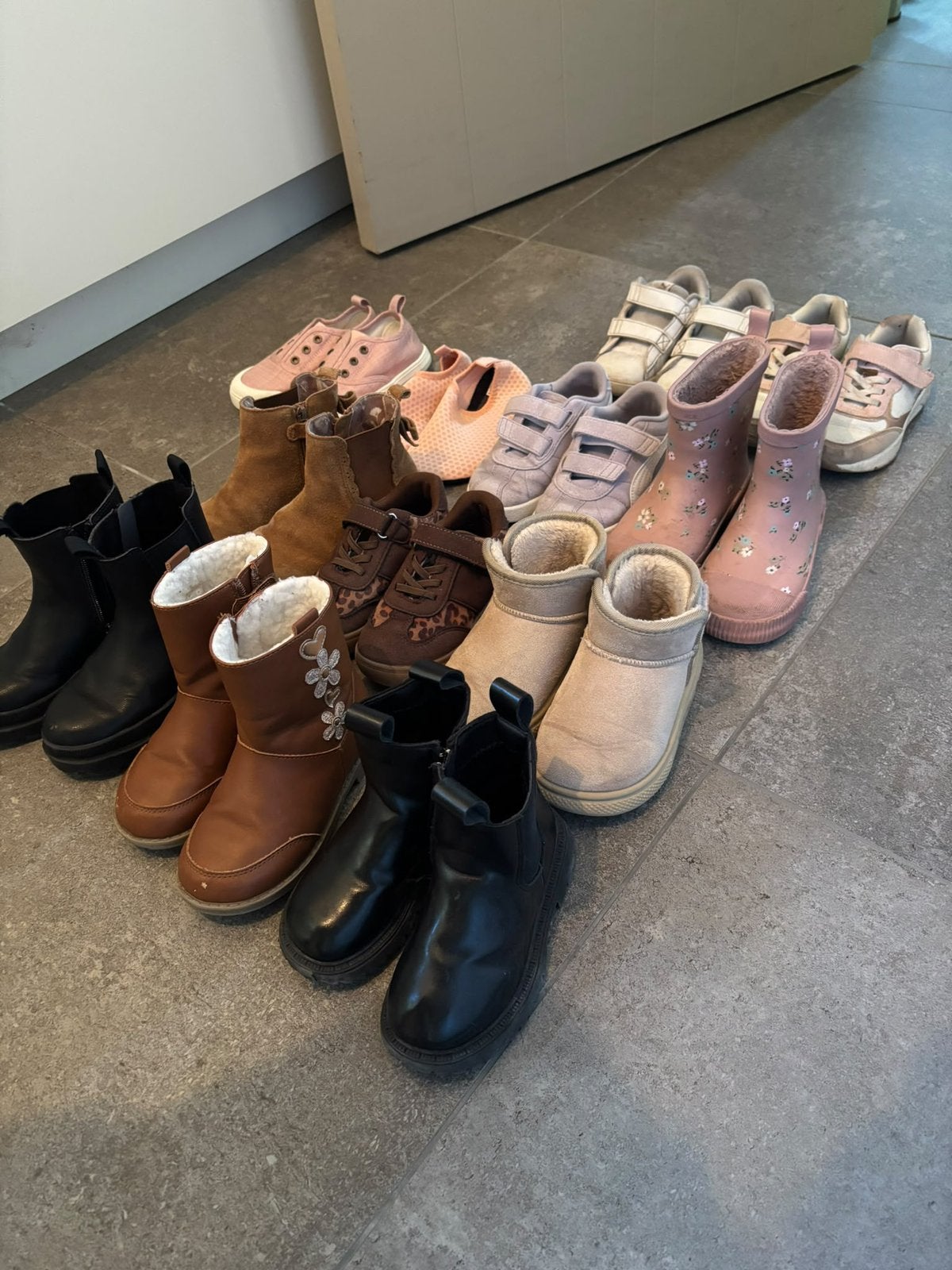 Pakket meisjes schoenen maat 27 (12 paar), Ophalen, Schoentjes, Meisje, Zo goed als nieuw
