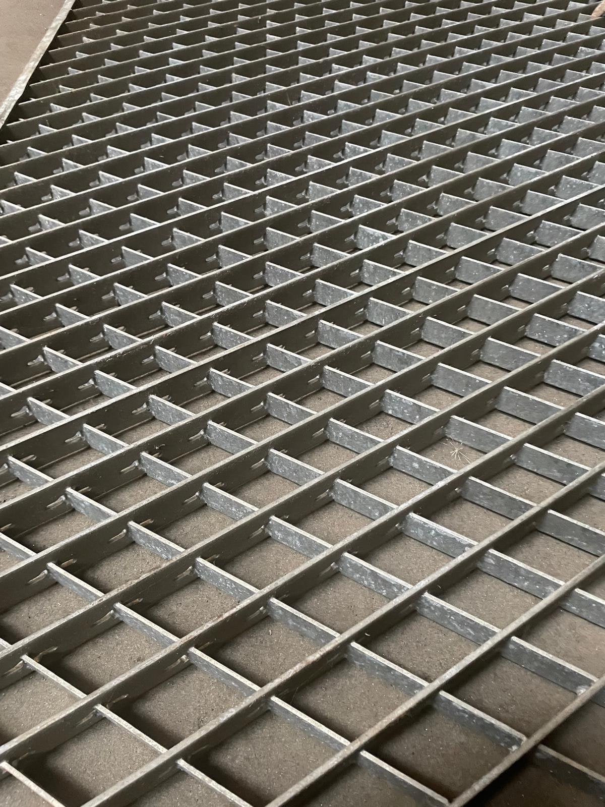 Grille galvanisée, Bricolage & Construction, Enlèvement, Comme neuf