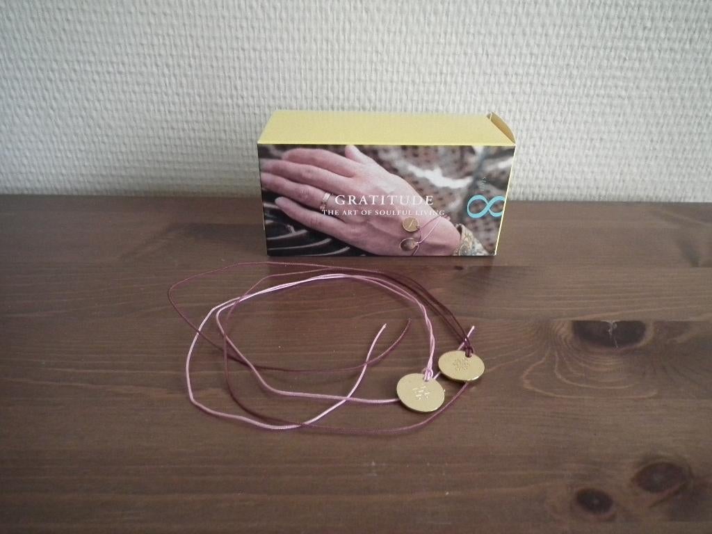 2 Rituals dankbaarheidsarmbanden (nieuw), Handtassen en Accessoires, Verzenden, Nieuw, Overige kleuren, Overige materialen