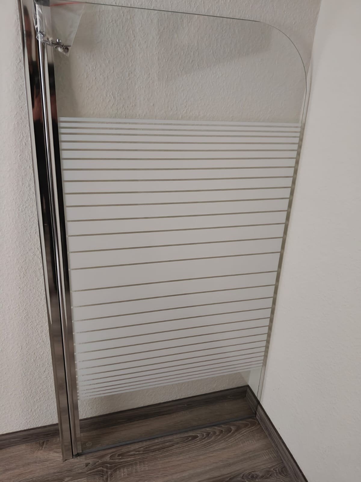 Douchewand, Ophalen