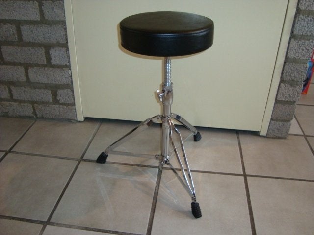 Tabouret à broche (tambour) Dimavery DT-70, NEUF, Musique & Instruments, Instruments | Accessoires, Neuf, Batterie ou Percussions