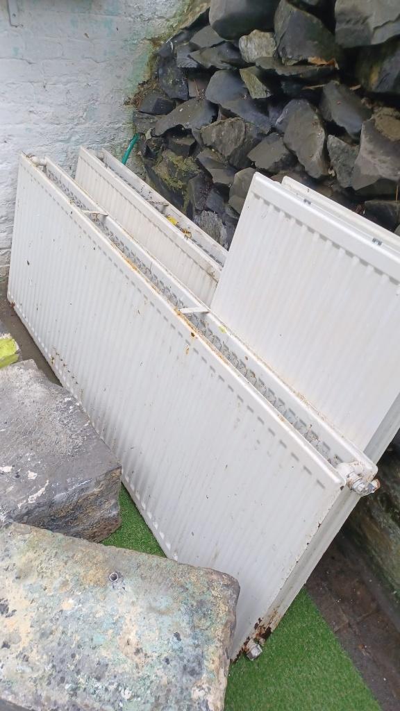 3 radiateurs, Bricolage & Construction, Enlèvement, Utilisé, 150 cm ou plus, Radiateur