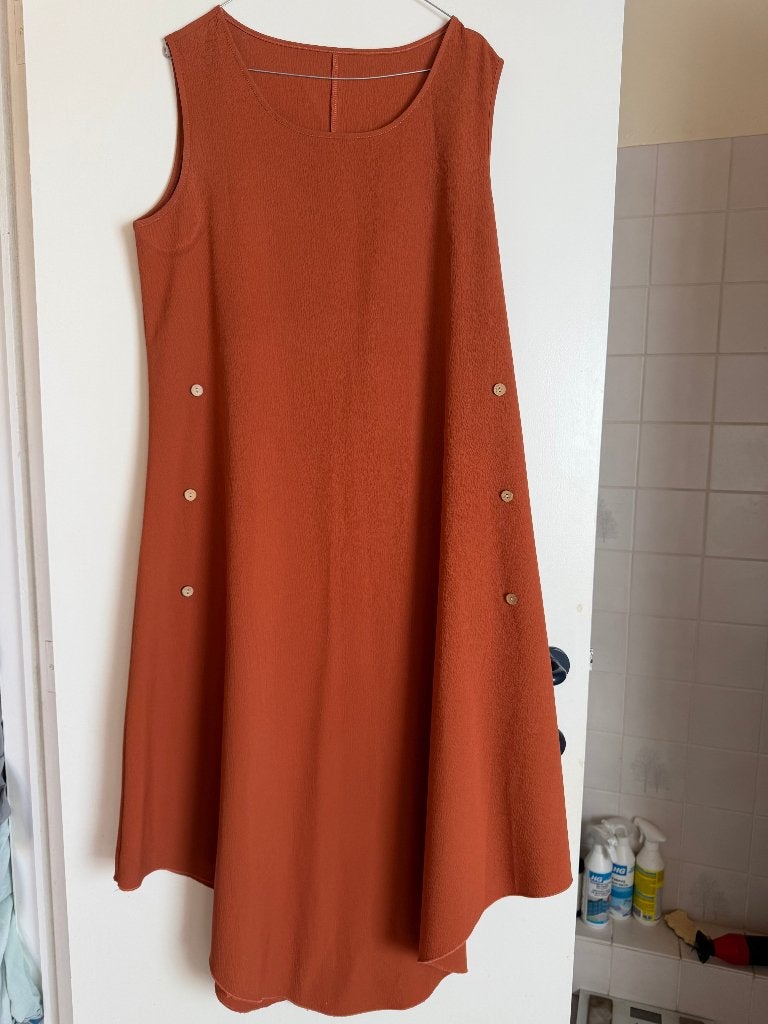 Terracotta jurk van Halara - Onberispelijke staat, Kleding | Dames, Jurken, Overige kleuren, Verzenden, Maat 42/44 (L), Zo goed als nieuw