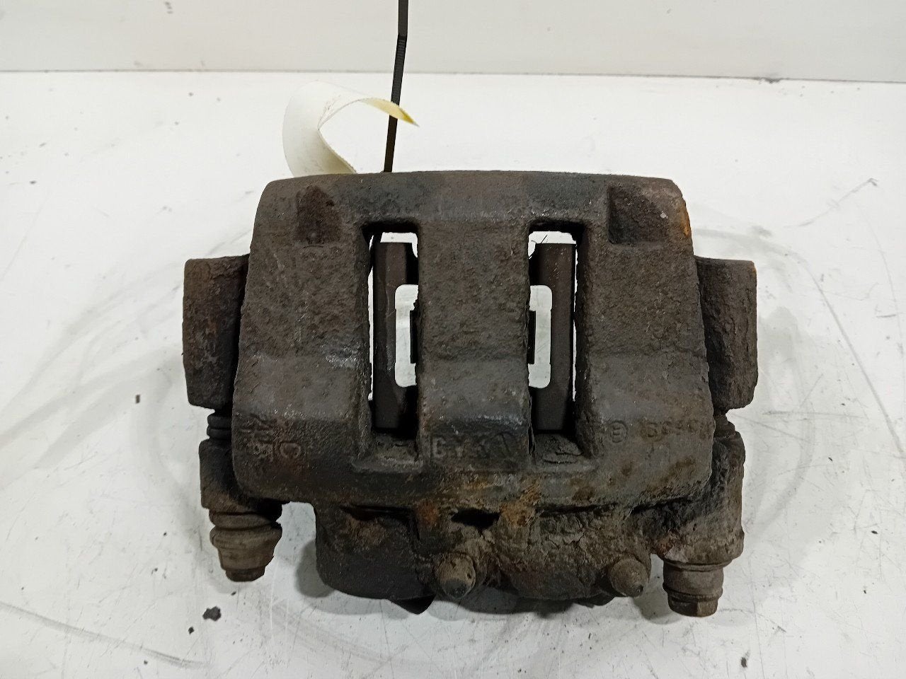 Remklauw rechts voor Renault Master, Onderdelen@venauto.nl, Van der Ven Autorecycling B.V., Gebruikt, Ettenseweg 76, 4706 PB Roosendaal, The Netherlands