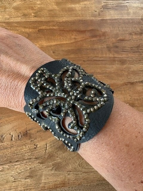 Nouveau bracelet, Bijoux, Sacs & Beauté, Bracelets, Enlèvement ou Envoi, Neuf, Noir, Synthétique ou Plastique