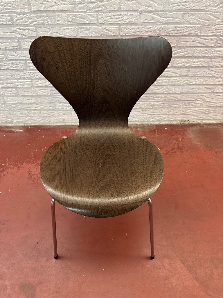 Fritz Hansen vlinderstoelen Stained Oak 2007 Arne Jacobsen, Ophalen, Design klassieker, Bruin, Zo goed als nieuw