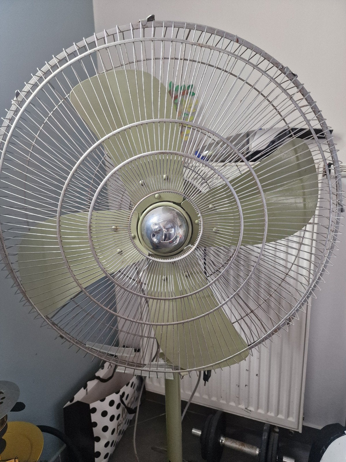 Ijzeren ventilator, Ophalen