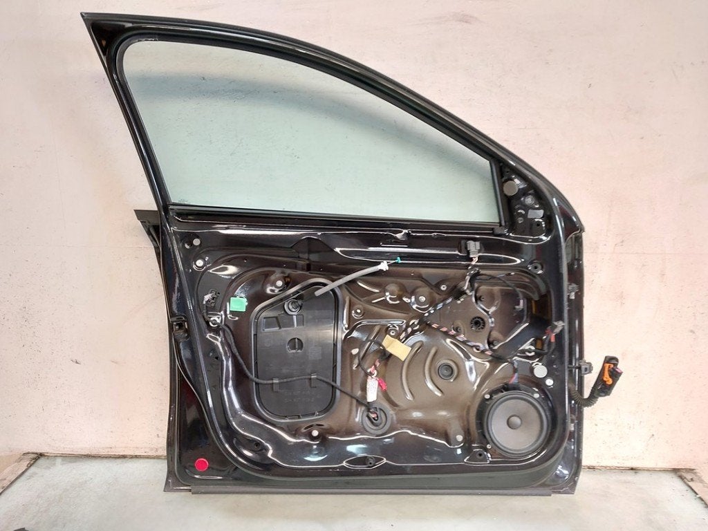 PORTIER LINKS VOOR Skoda Rapid (|5JA831051C|), Gebruikt, Deur, Voor, Info@skoda-auto.de