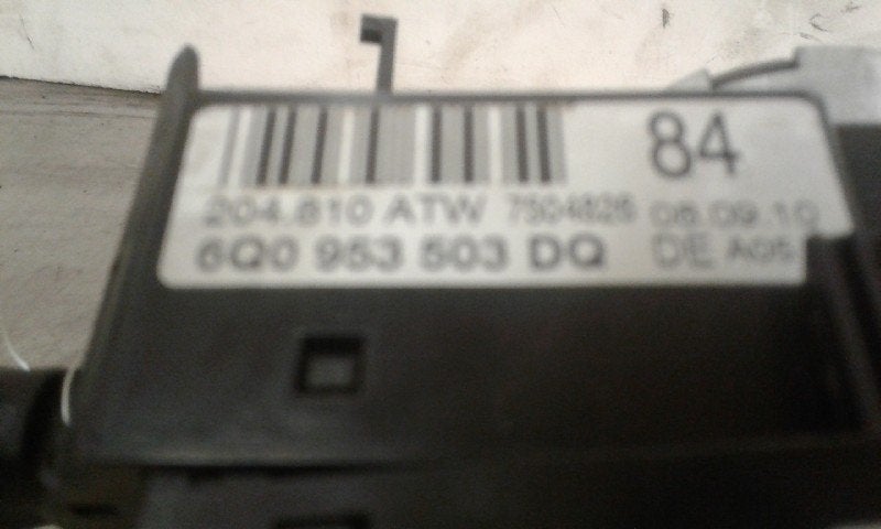 COMBISCHAKELAAR STUUR Skoda Fabia II Combi (6Q0953503DQ), Gebruikt, Skoda