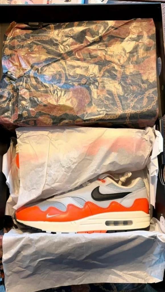 Patta x Nike Air max 1 ‘Hyper Crimson’, Ophalen, Nieuw, Sneakers