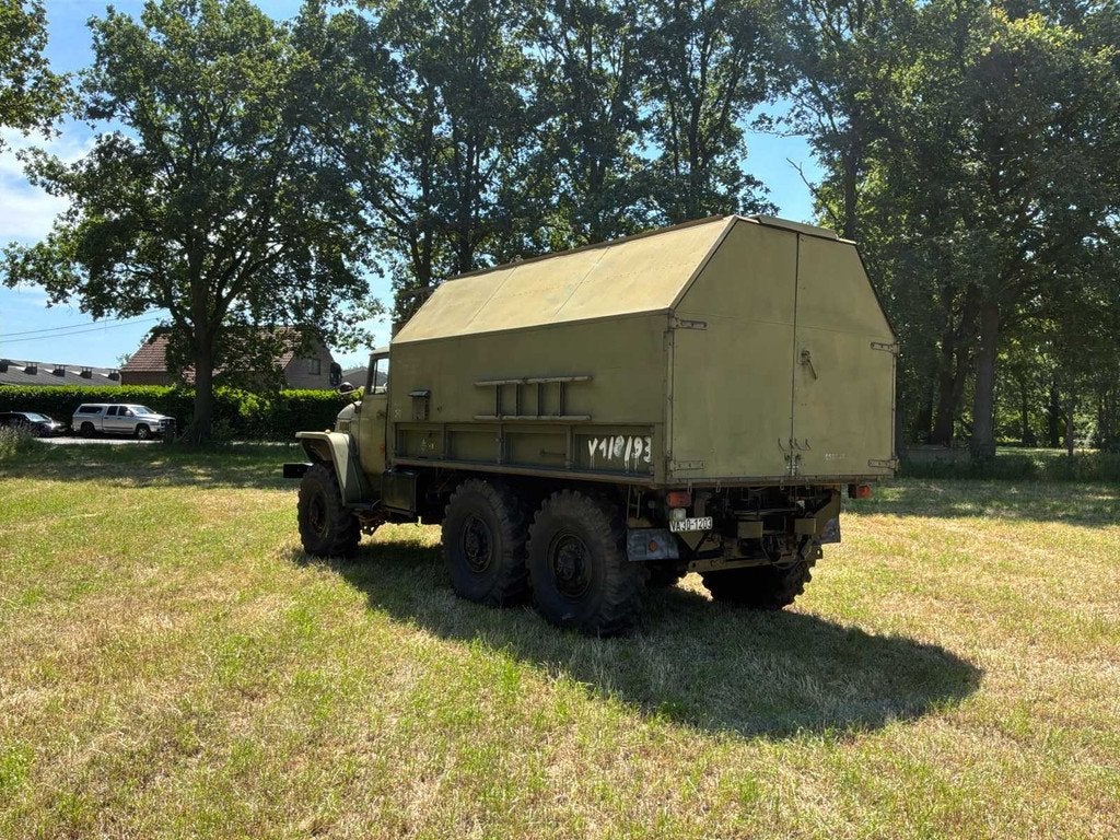 Camions uniques V8 Diesel Ural 6x6 2 voitures classiques rar, Autos, Autres marques, Achat, Entreprise, Autres carburants