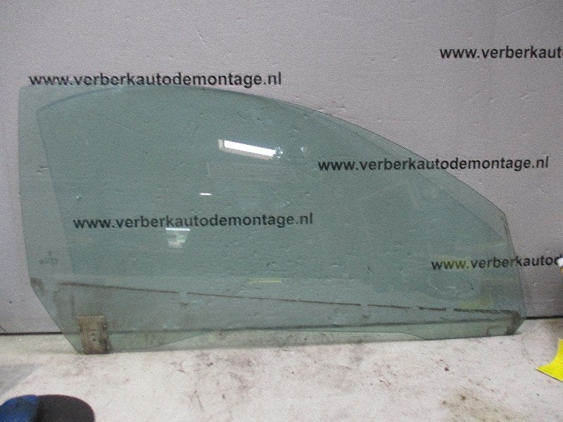 FENETRE OU VITRE DE PORTE DROIT Peugeot 206 CC (2D), Kontakt-peugeot@peugeot.com, Utilisé, Peugeot Deutschland GmbH, Bahnhofsplatz
65423  Rüsselsheim, DE