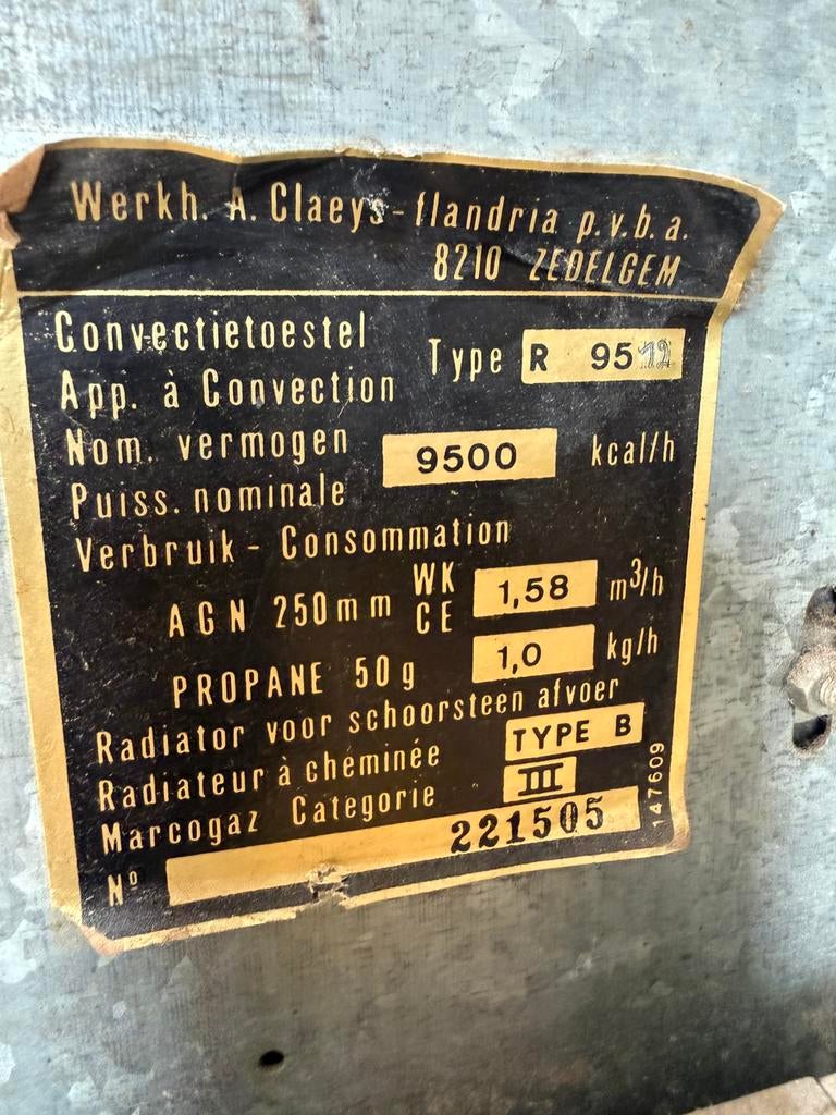 Gasconvector type B van 11 kw, Doe-het-zelf en Bouw, Verwarming en Radiatoren, Gebruikt, Radiator, Minder dan 200 watt, 30 tot 80 cm