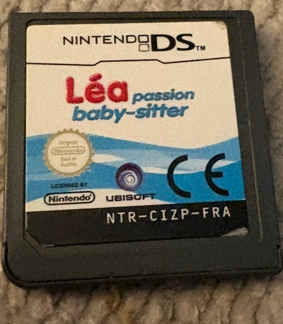 Léa passion baby-sitter, Audio, Tv en Foto, Foto | Geheugenkaarten, Ophalen, Gebruikt