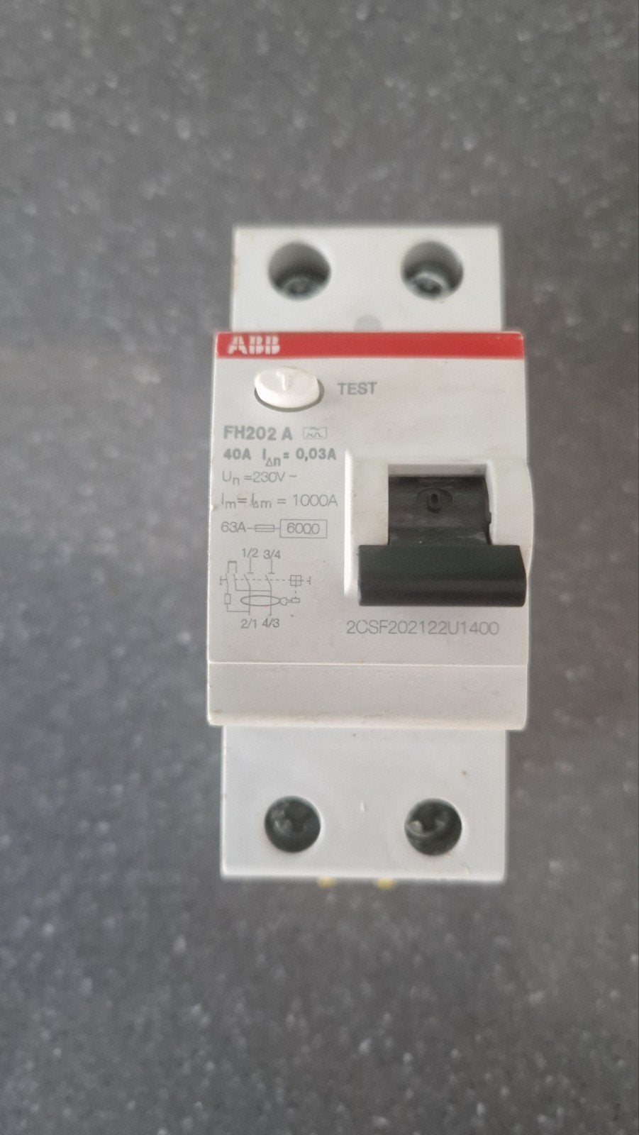 Differentieelschakelaar 40A, Ophalen
