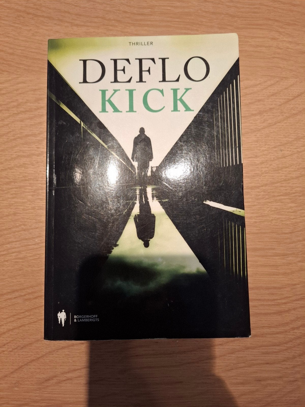 Luc Deflo - Kick, Boeken, Ophalen of Verzenden, Gelezen, Luc Deflo