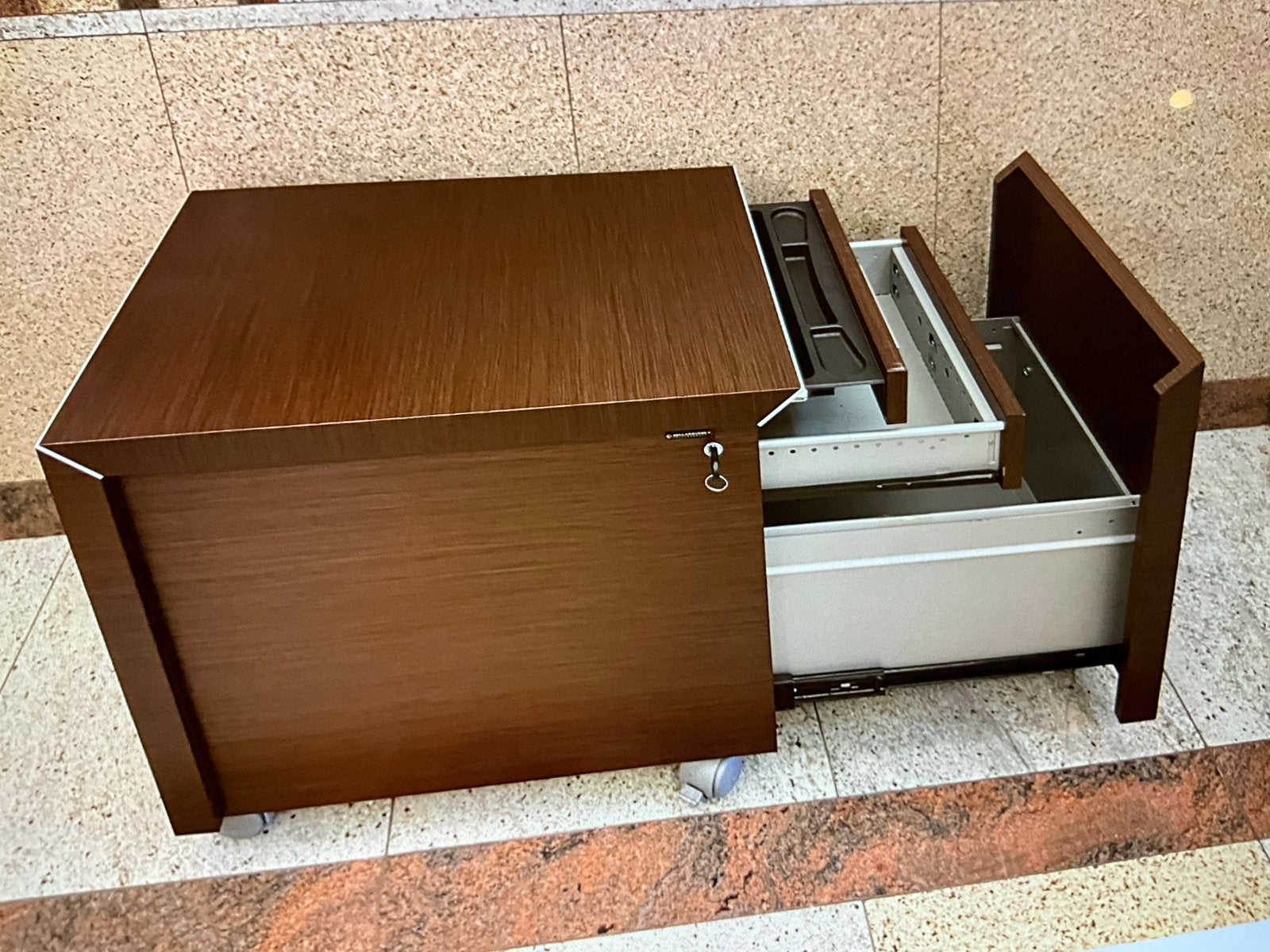 Meuble de bureau, Enlèvement, Armoire