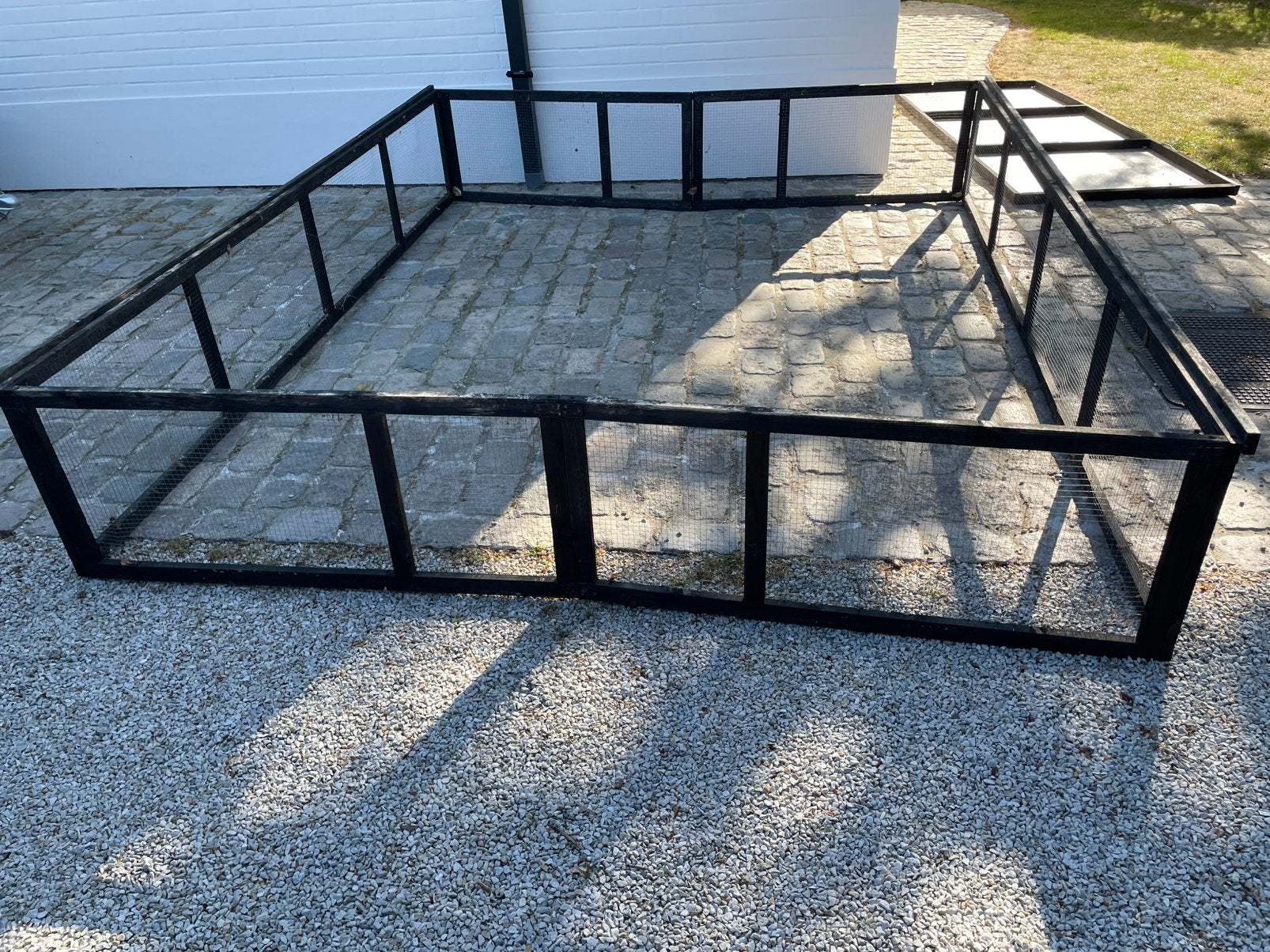 Buitenren konijnen met dakpanelen, Ophalen, Gebruikt