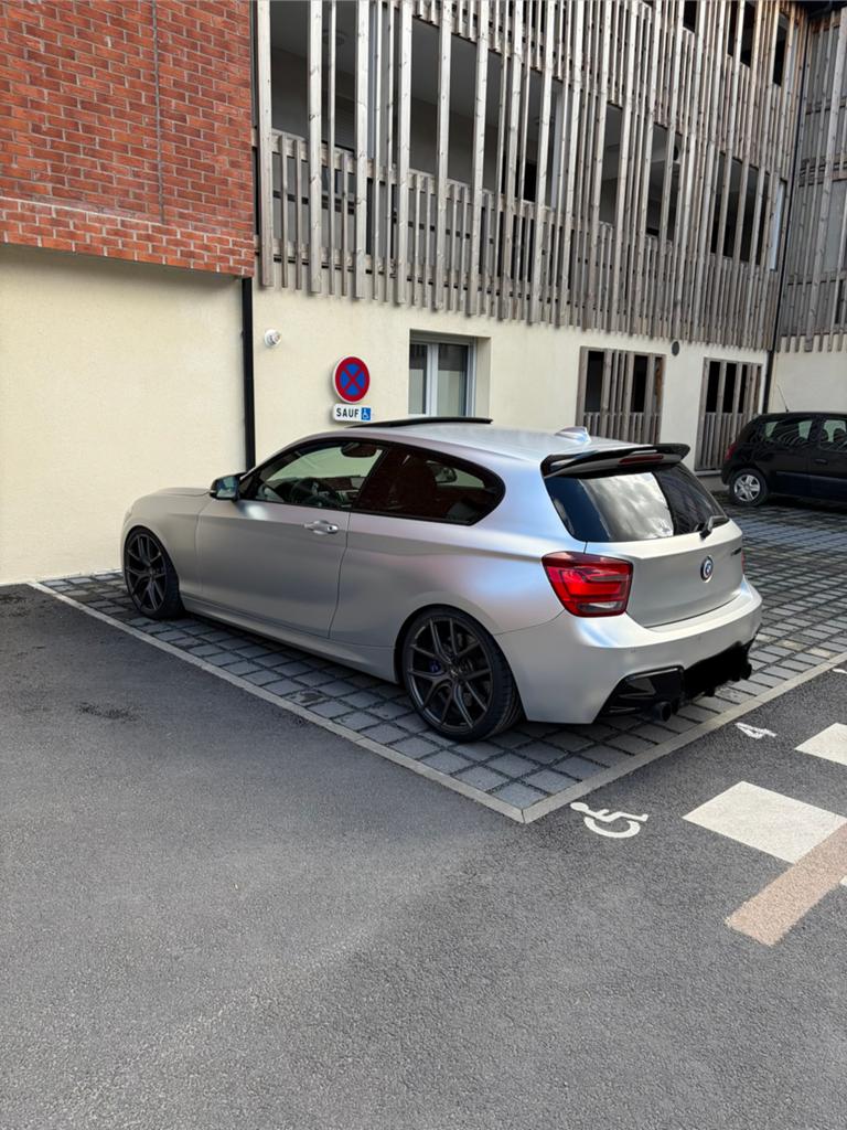 Bmw m135i F21, Auto's, BMW, Particulier, 1 Reeks, Open dak, Benzine, Coupé, 3 deurs, Automaat, Zilver of Grijs, Zwart, Alcantara