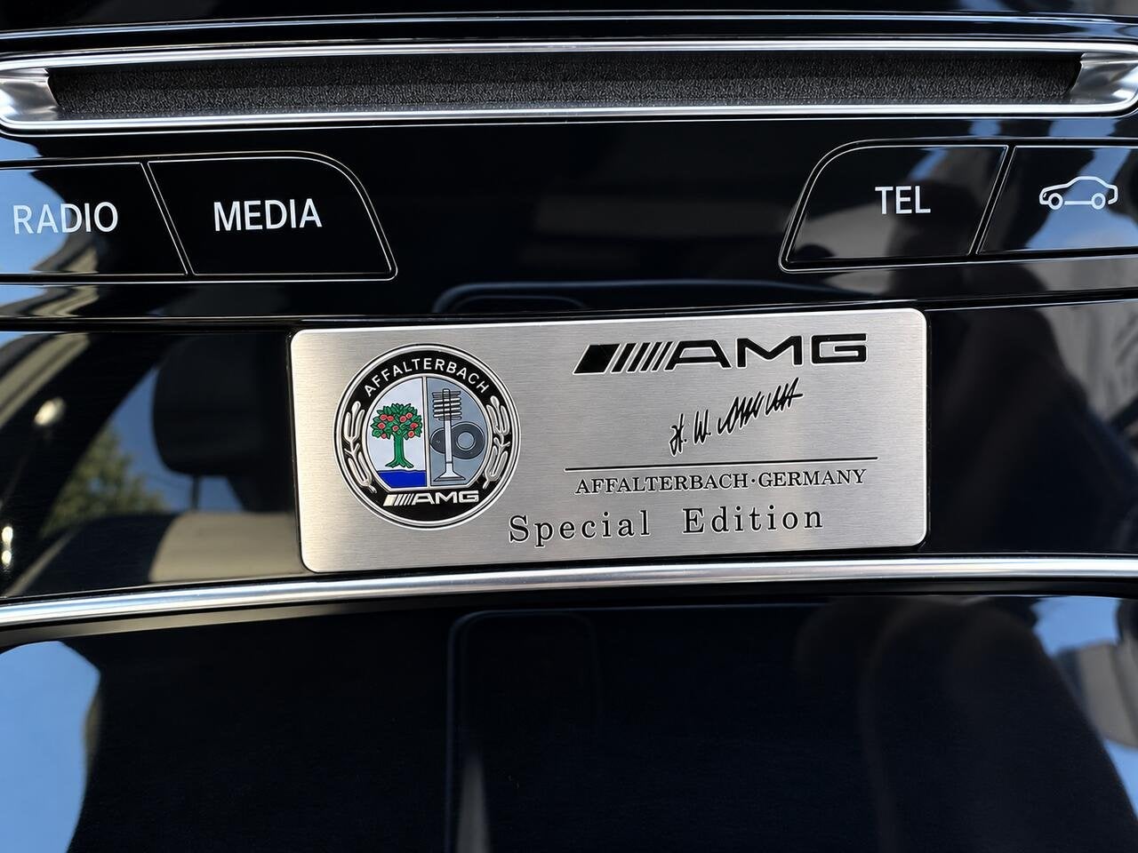 Mercedes-Benz GLC 250 4 MATIC - AMG - HEAD UP - CAMERA - LE, 174 g/km, 4 cilinders, 0 kg, 5 zetels