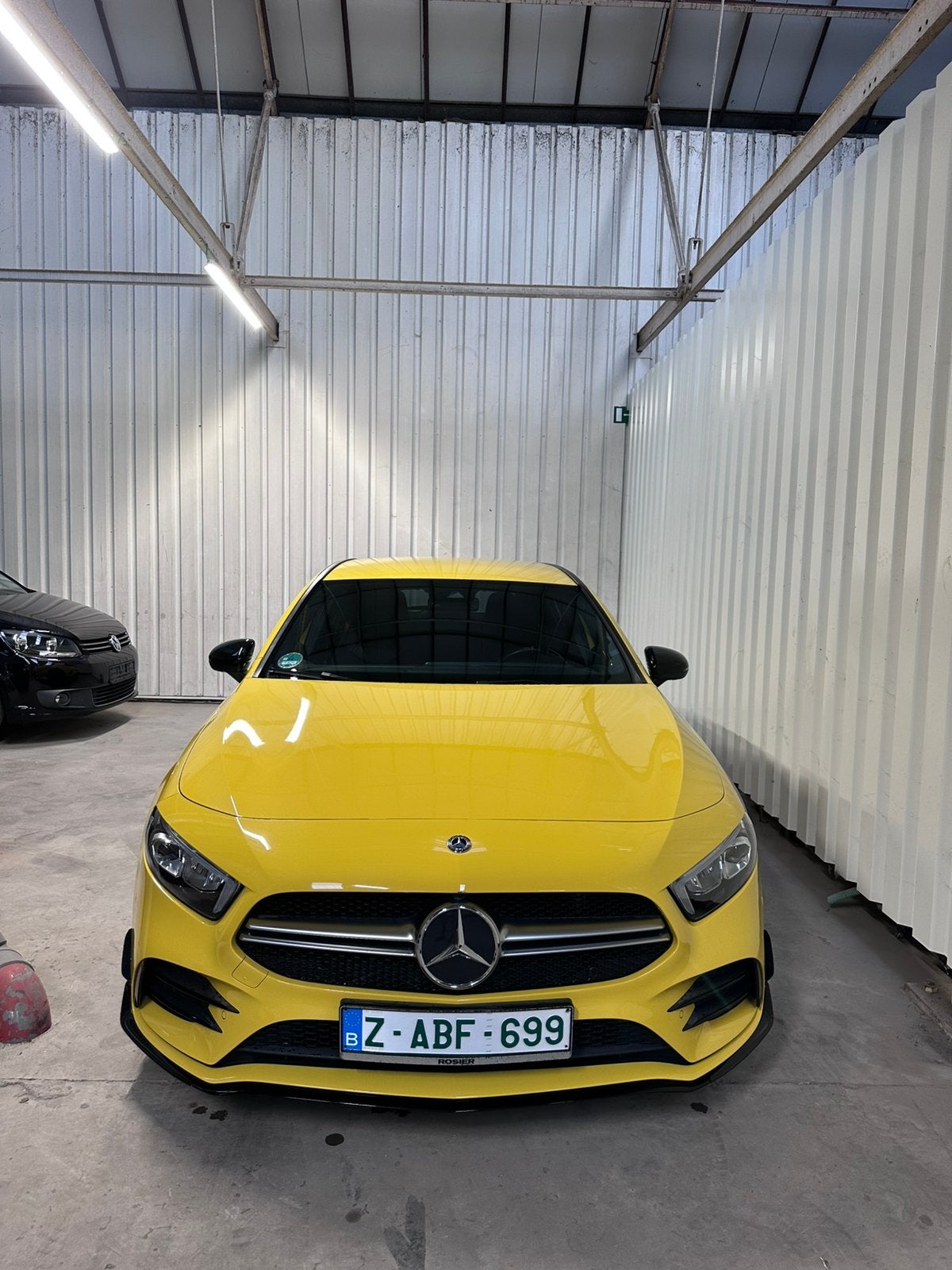 Mercedes-Benz A 35 AMG AMG | BURMESTER | CAMERA | NAPPA, Auto's, Automaat, 1998 cc, 4 cilinders, Geel