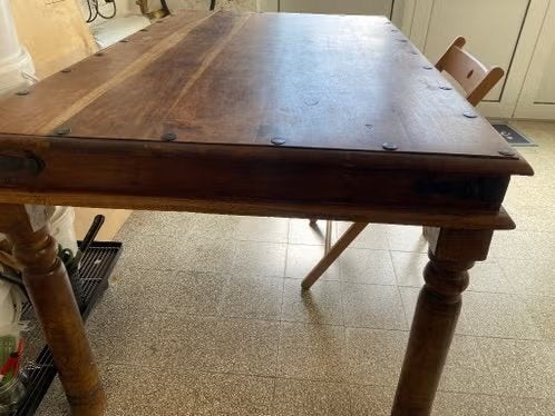 massief houten tafel voor 4 tot 6 personen, Huis en Inrichting, Tafels | Eettafels, Ophalen, 100 tot 150 cm, 50 tot 100 cm, Zo goed als nieuw