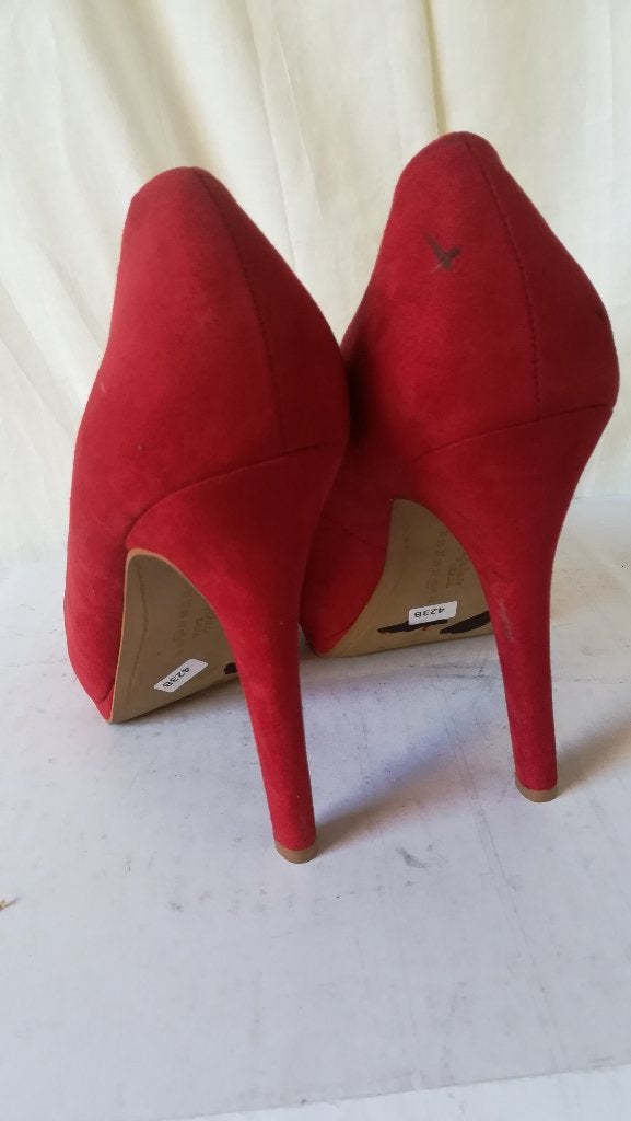 423B* ZARA mooie rode pumps (40), Pumps, Verzenden, Zara, Zo goed als nieuw