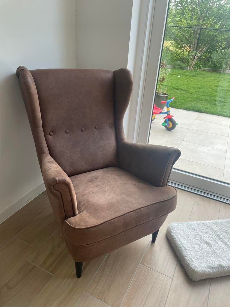 Bruine fauteuil, Huis en Inrichting, Fauteuils, Ophalen, Zo goed als nieuw