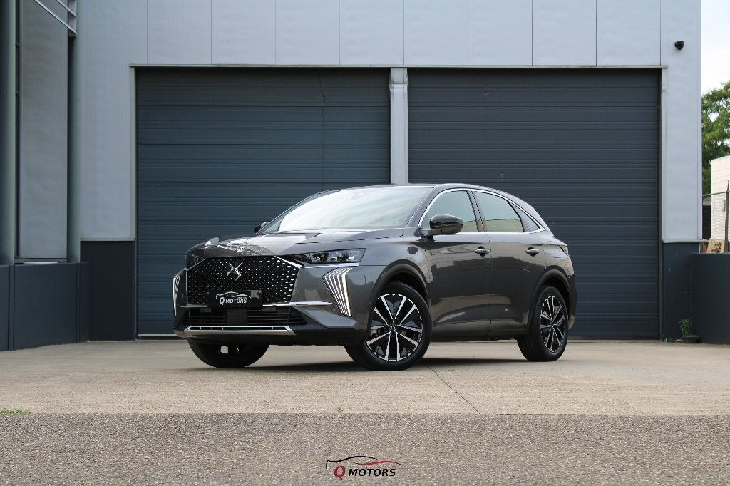 DS Automobiles DS 7 PHEV E-TENSE 4x4 300 Esprit de Voyage, Autos, DS, Argent ou Gris, Achat, Euro 6, Entreprise