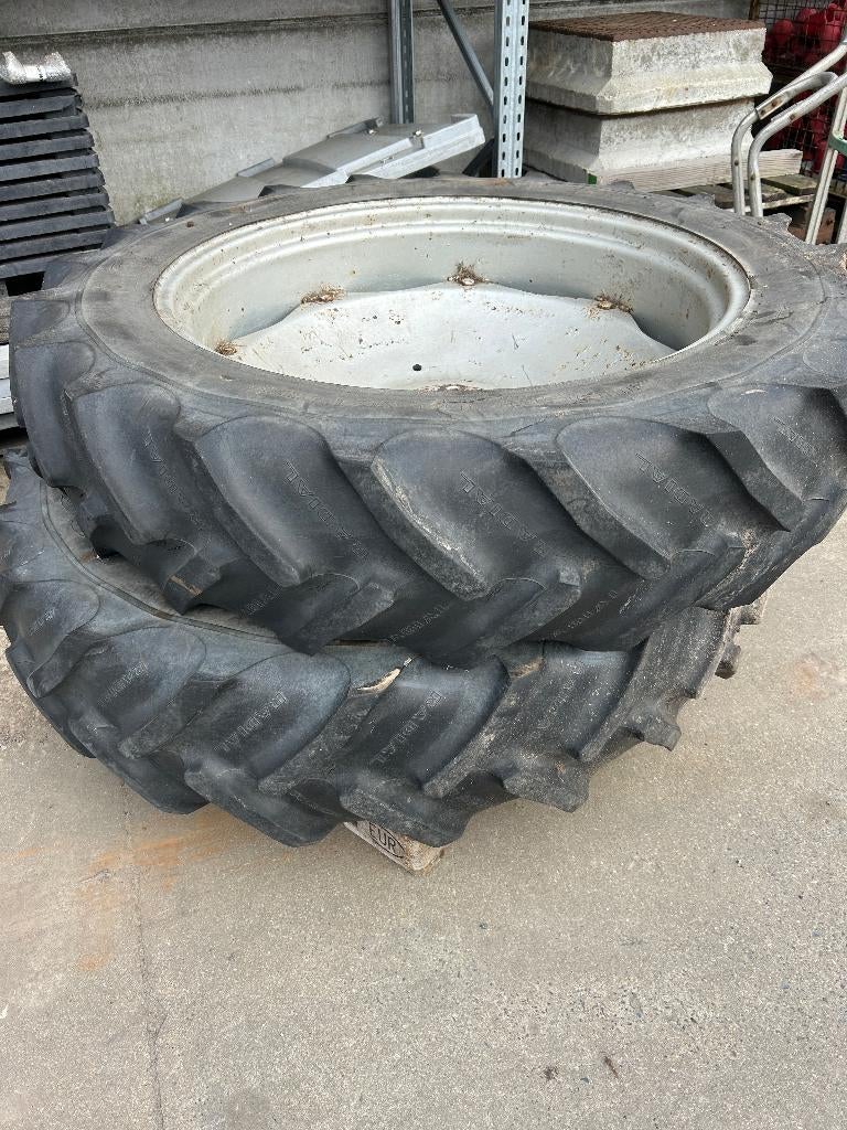 banden tractor, Zakelijke goederen, Ophalen