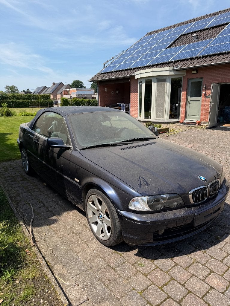 BMW 320 i cabrio, Autos, BMW, Cuir, Achat, Cabriolet, Boîte manuelle