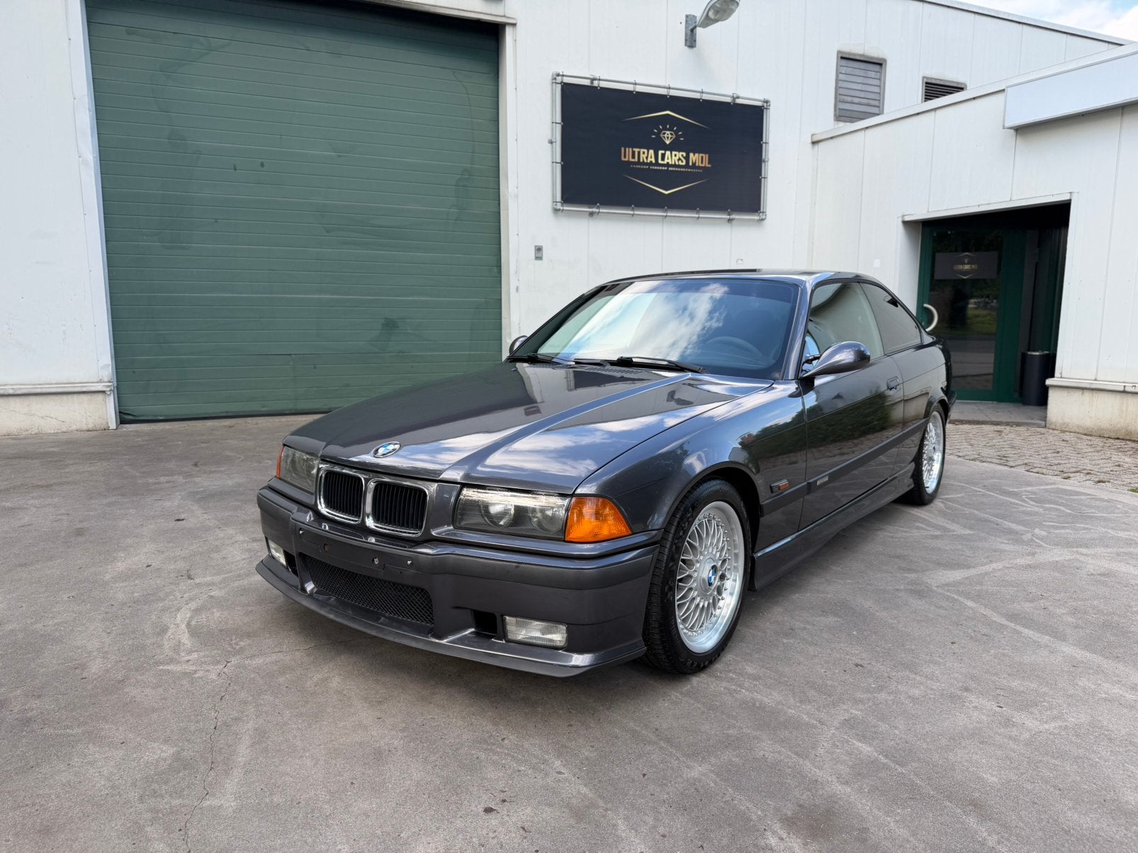 BMW 328i E36 Coupé Oldtimer/M Pakket/M3 Stoelen/GEKEURD, Auto's, https://public.car-pass.be/vhr/82d9e20e-b8fe-42b5-8aa6-2276f28ec35e