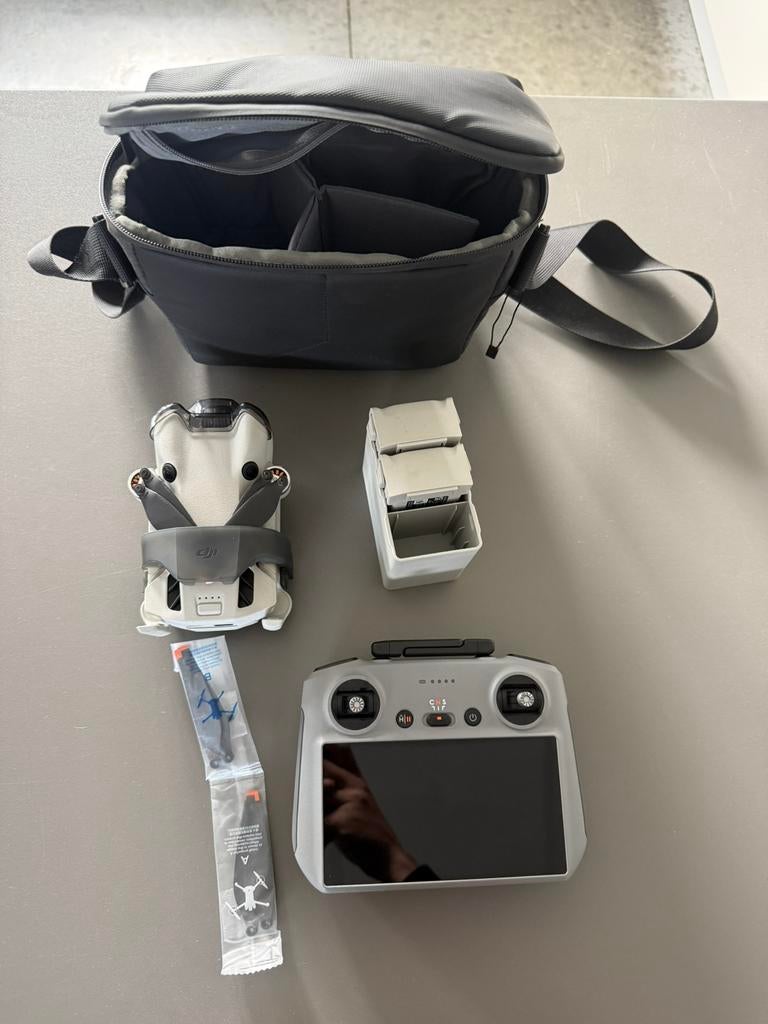 DJI MINI 4 PRO FLY MORE, Ophalen, Zo goed als nieuw, DJI