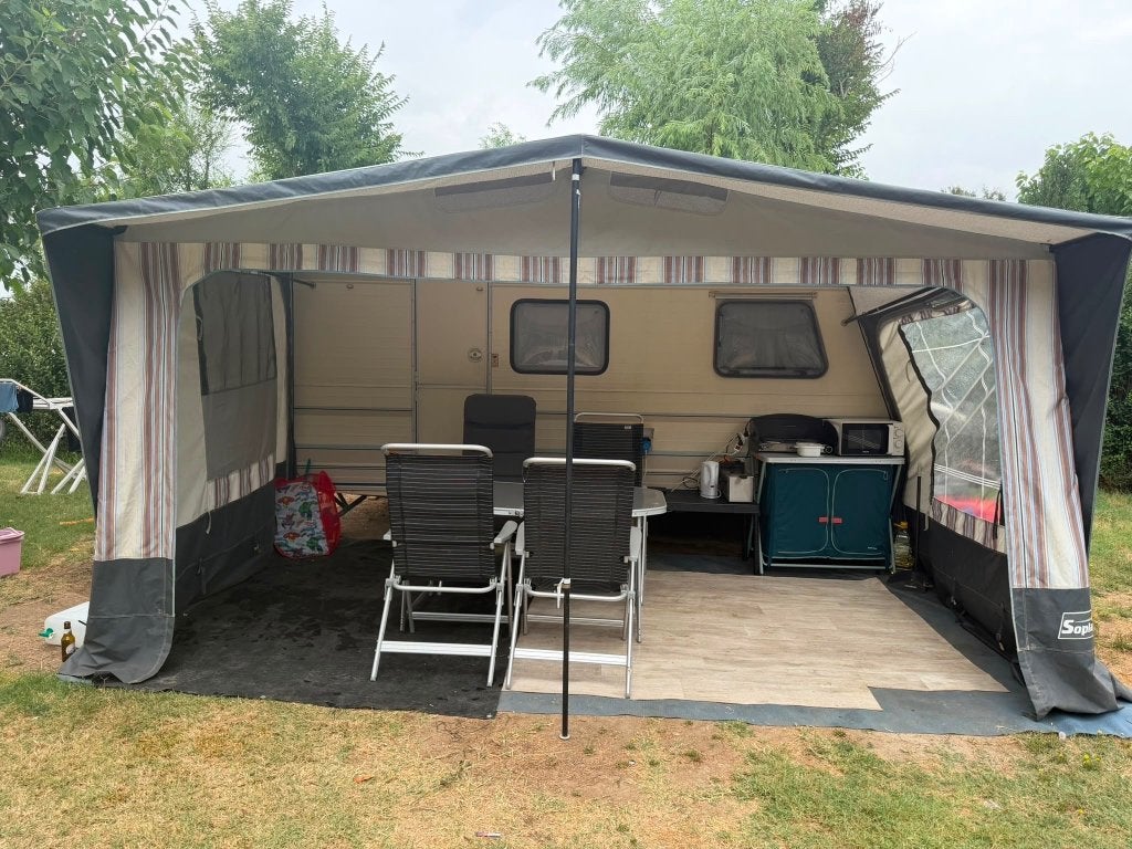 Caravan, Vast bed, Microgolfoven, Particulier, 5 tot 6 meter