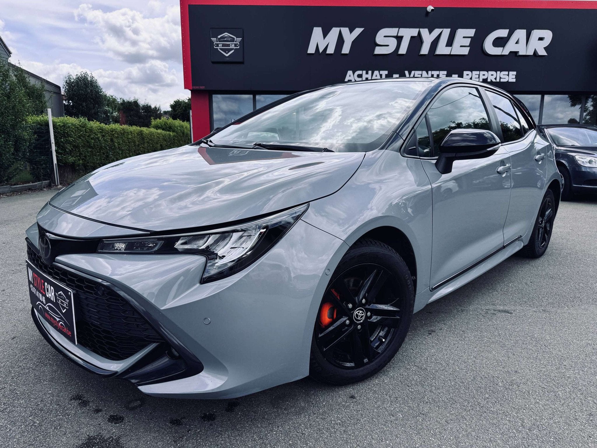 Toyota Corolla Corolla 1.2 Turbo Sport , Cuir, Carplay, Gara, Autos, Argent ou Gris, Achat, Euro 6, Entreprise
