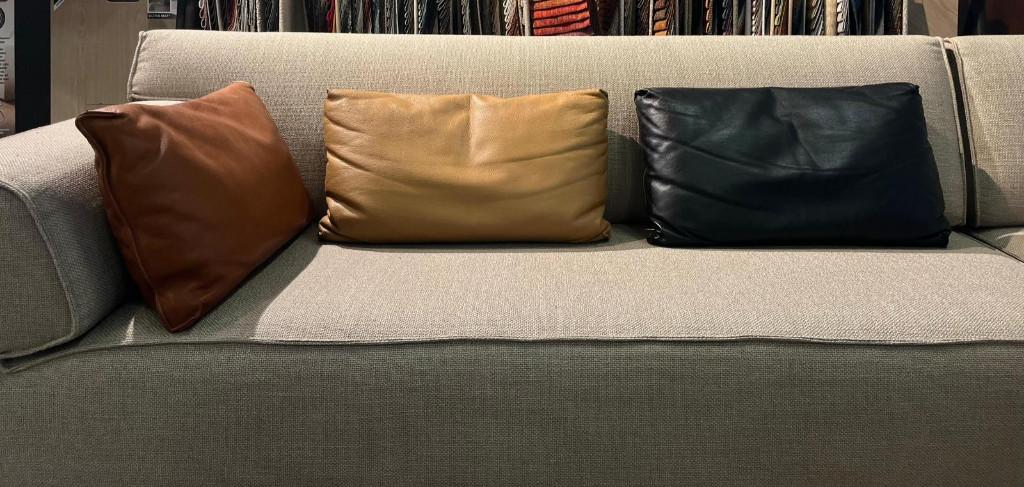 ZGAN Leren Design on Stock Kussens NP €475 p/st, Huis en Inrichting, Woonaccessoires | Kussens, Ophalen of Verzenden, Zo goed als nieuw