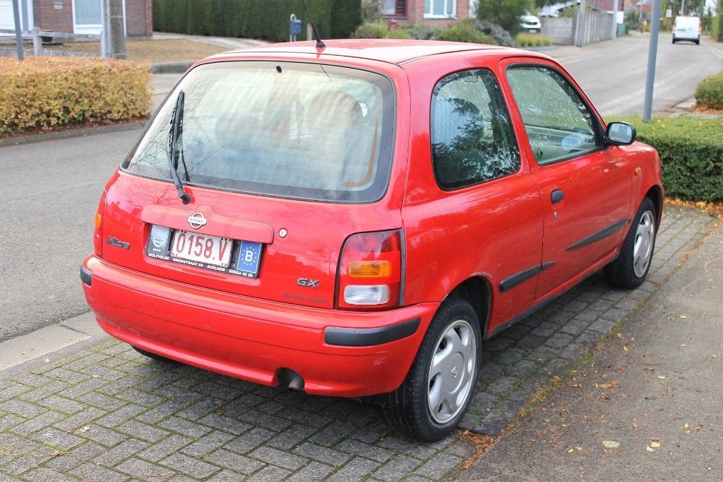 Zeer nette occasie te koop wegens bereiken leeftijdsgrens, Autos, Rouge, Achat, Boîte manuelle, Entretenue par le concessionnaire